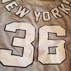 H & M girls Sweatshirt New York Glitter!